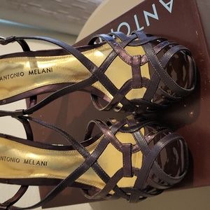 NIB Antonio Melani Purple  Moonstruk strappy heels Sz 8.5